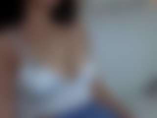 Live cam show with Riddle-Layla - Small Ass on Uber Horny