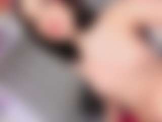 Claudiia-Sophia's Live Sex Cam Show