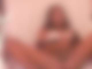 Live cam show with Kardy-Castle - Smoking on StripNow