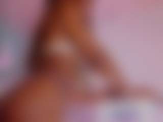 Live cam show with Kardy-Castle - Muscular on Dolls Live