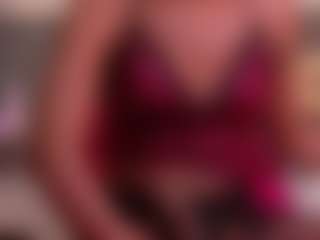 Live cam show with Kardy-Castle - Lean on Camsoda