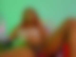 Live cam show with Kardy-Castle - Brown Eyes on Camsoda