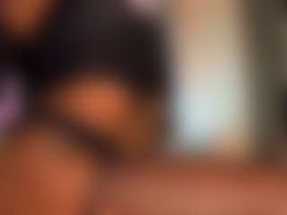 Live cam show with Kardy-Castle - Colombia on Milfs Live