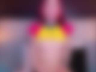 Live cam show with Meegan-red - Teen (18+) on CamwithHer