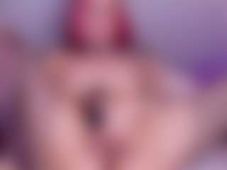 Meegan-red's Live Sex Cam Show