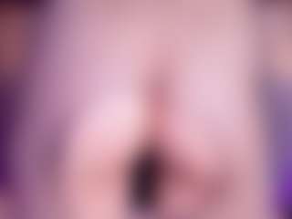 Meegan-red's Live Sex Cam Show