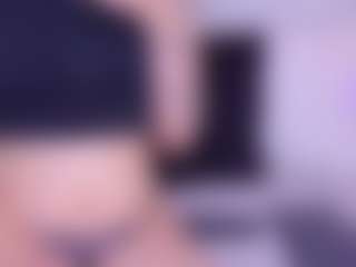 Live cam show with Meegan-red - Shaved Pussy on slutload