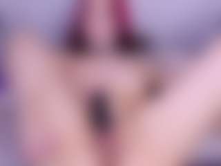 Live cam show with Meegan-red - Body Massage on CamwithHer