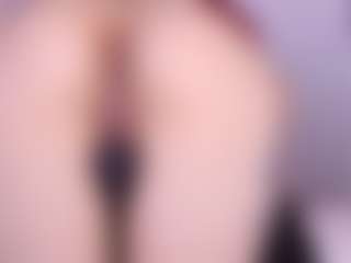 Live cam show with Meegan-red - Red Hair Squirt on Milfs Live