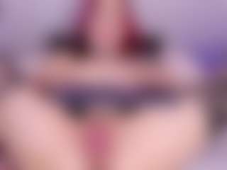 Meegan-red's Live Sex Cam Show