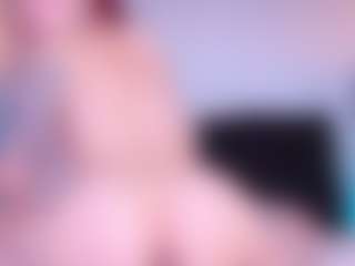 Live cam show with Meegan-red - Smoking on Camsoda