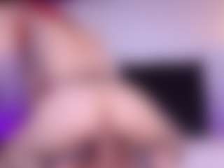 Live cam show with Meegan-red - Control on madthumbs