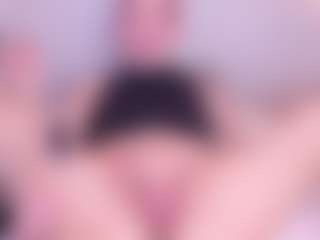Meegan-red's Live Sex Cam Show