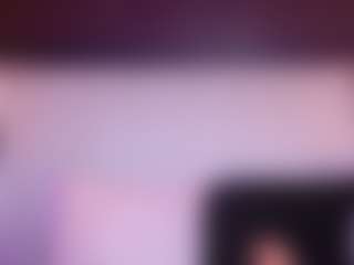 Live cam show with Meegan-red - Interactive on crypto-cams