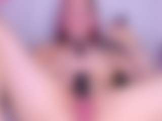 Meegan-red's Live Sex Cam Show