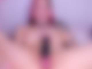 Meegan-red's Live Sex Cam Show