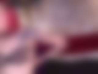 Live cam show with Meegan-red - Interactive on luckytryst.com
