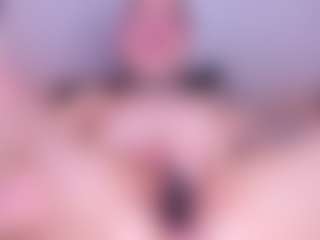Meegan-red's Live Sex Cam Show