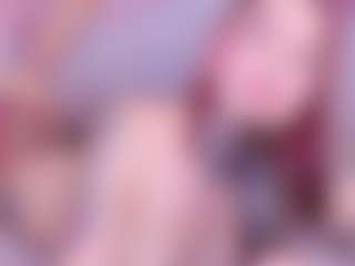 Live cam show with Meegan-red - Interactive on intimatelivegirls.com
