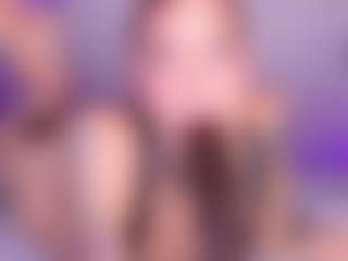 Live cam show with Meegan-red - Striptease on Soda Cam