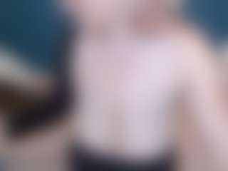 Live cam show with NADINNNE34k - Huge on Camiplay Live