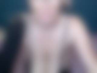 Live cam show with NADINNNE34k - Mature on Lustler
