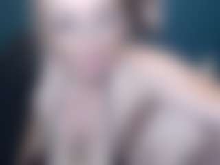 Live cam show with NADINNNE34k - Body Massage on Camsoda