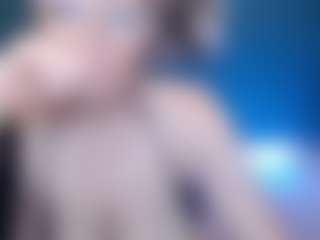 NADINNNE34k MILF webcam performer live streaming