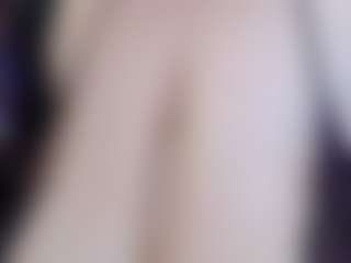 Live cam show with NADINNNE34k - Body Massage on CamwithHer