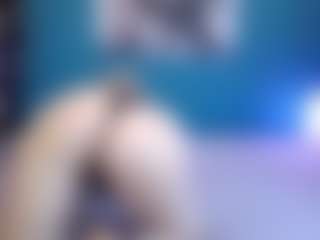 Live cam show with NADINNNE34k - Huge on TottyGirls