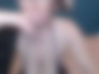 Performer in webcam MILF NADINNNE34k in streaming live