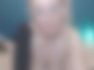 NADINNNE34k MILF webcam performer live streaming