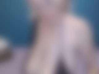 NADINNNE34k MILF webcam performer live streaming
