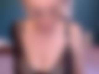 Live cam show with NADINNNE34k - Blonde Hair on Pornisteam.com