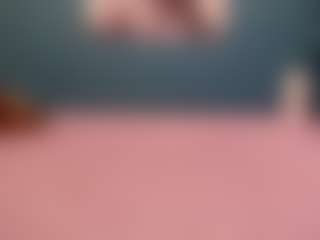 NADINNNE34k MILF webcam performer live streaming