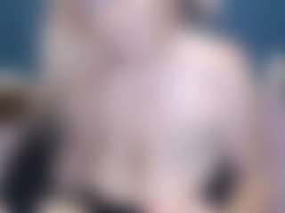 NADINNNE34k MILF webcam performer live streaming