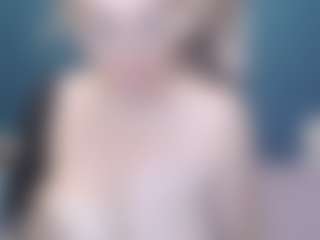 NADINNNE34k MILF webcam performer live streaming