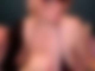Live cam show with NADINNNE34k - BBW MILF on xDating
