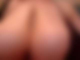 Live cam show with NADINNNE34k - Blonde Hair on Hubzter Live