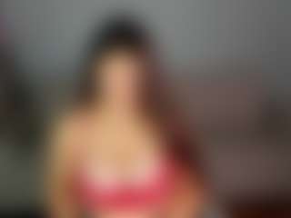 Live cam show with Angelica-Andes - Camel Toe on friskycurves.com