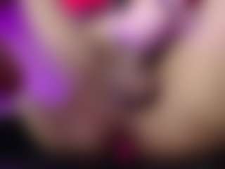 charlotte-brawn's Live Sex Cam Show