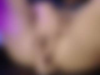 charlotte-brawn's Live Sex Cam Show