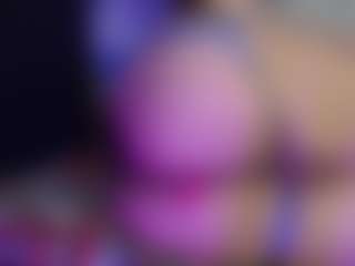 charlotte-brawn's Live Sex Cam Show