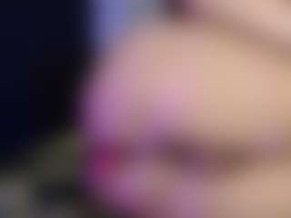 charlotte-brawn's Live Sex Cam Show