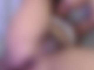 charlotte-brawn's Live Sex Cam Show