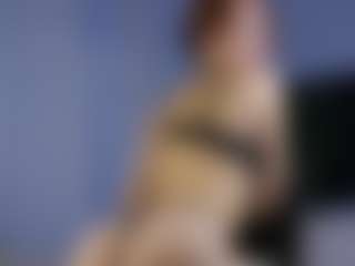 Live cam show with EustoliaWoodworth - Striptease on luckytryst.com