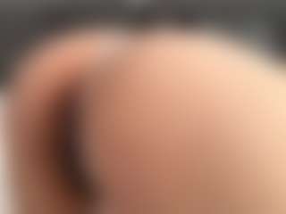 AuraXo's Live Sex Cam Show