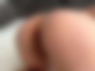 Live cam show with AuraXo - Normal on Camsoda