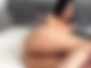 Live cam show with AuraXo - Smoking on SquirtSoMuch