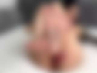Live cam show with AuraXo - Public on Camming Site